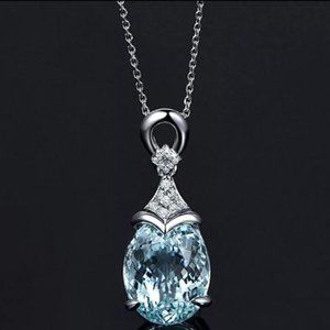 New Silver Aquamarine Gemstone Necklace